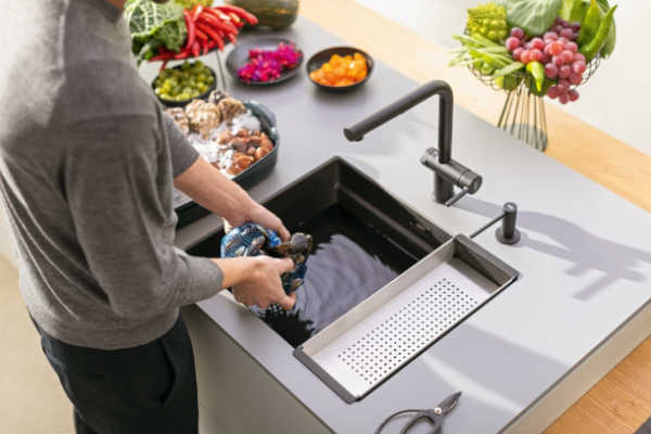 Zlewozmywak Franke KNG PRO 110-52 Czarny mat + czarny zestaw odpywowy 125.0749.662